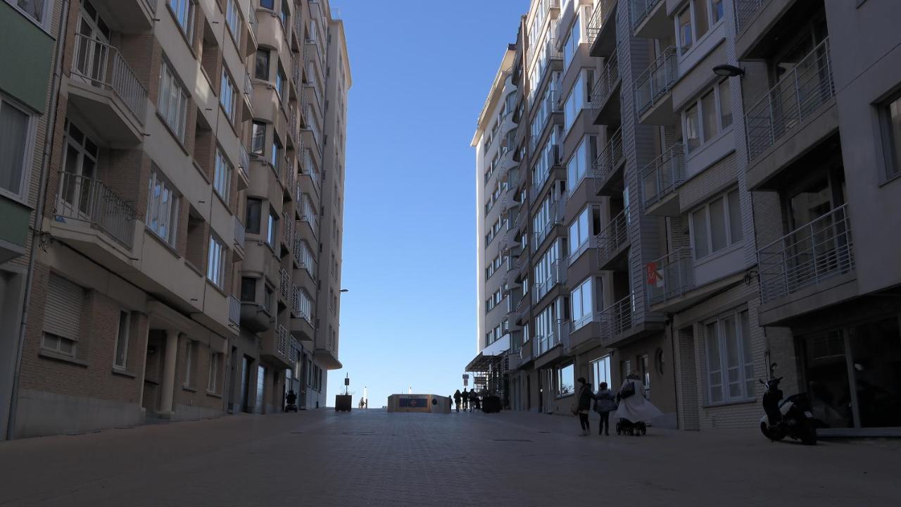 The Rooftop - A Trendy New Apartment With Airconditioning, Large Terrace & Free Parking オステンド エクステリア 写真
